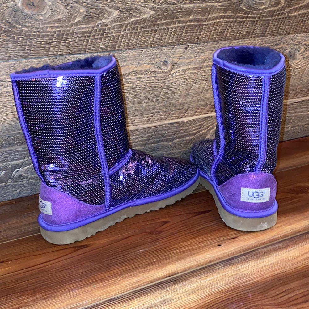 Purple sparkly Ugg’s